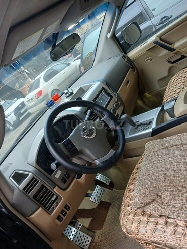 Nissan Armada-6