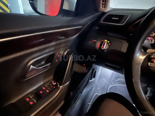 Volkswagen Passat CC-9
