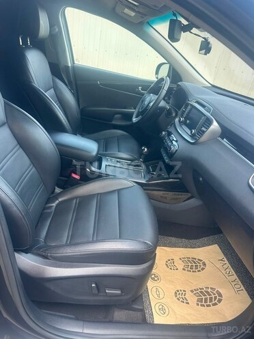 Kia Sorento-5