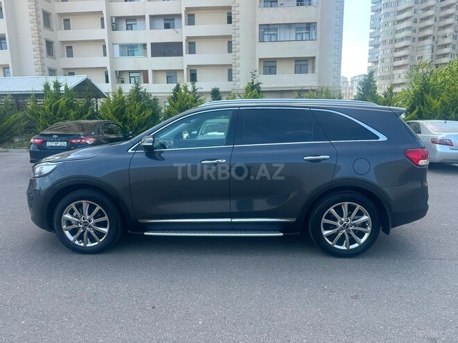 Kia Sorento-4