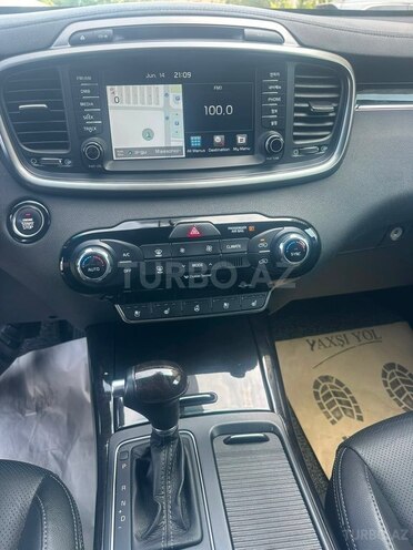 Kia Sorento-6