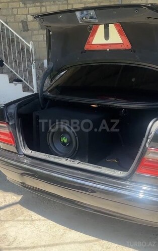 Mercedes E 240-15