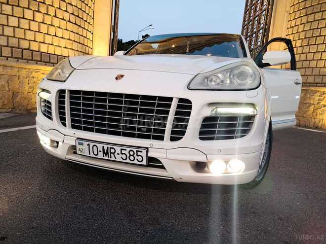 Porsche Cayenne Turbo-1