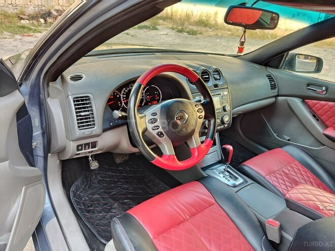 Nissan Altima-9