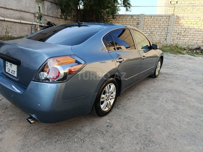Nissan Altima-3