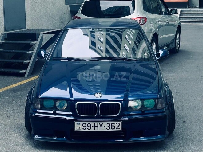 BMW 320-3