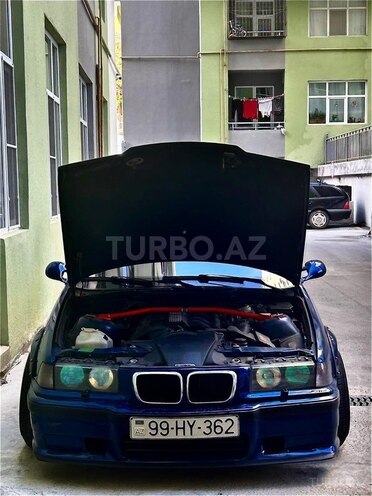 BMW 320-12