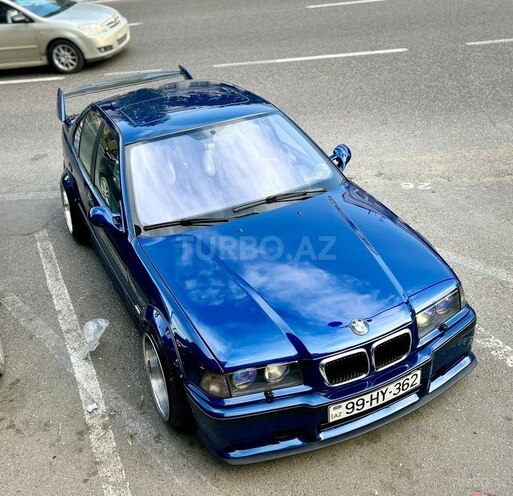 BMW 320-9