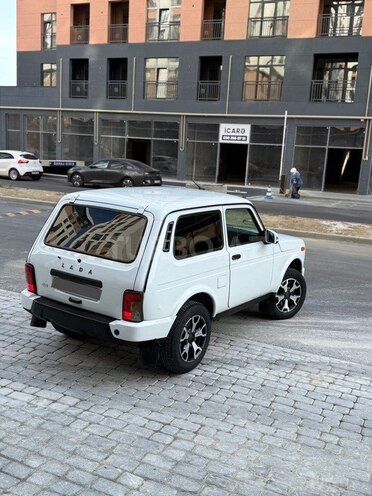 LADA (VAZ) Niva-6