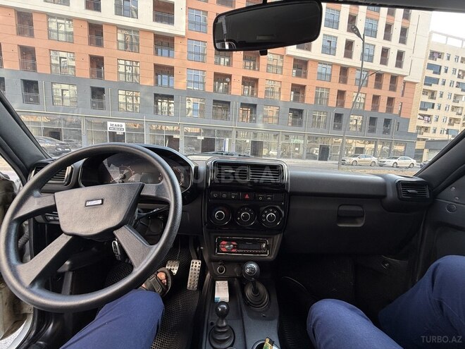 LADA (VAZ) Niva-12