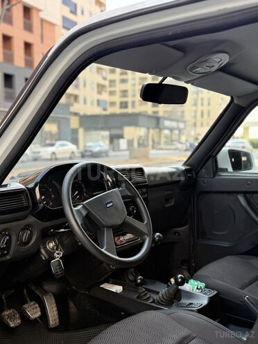 LADA (VAZ) Niva-8