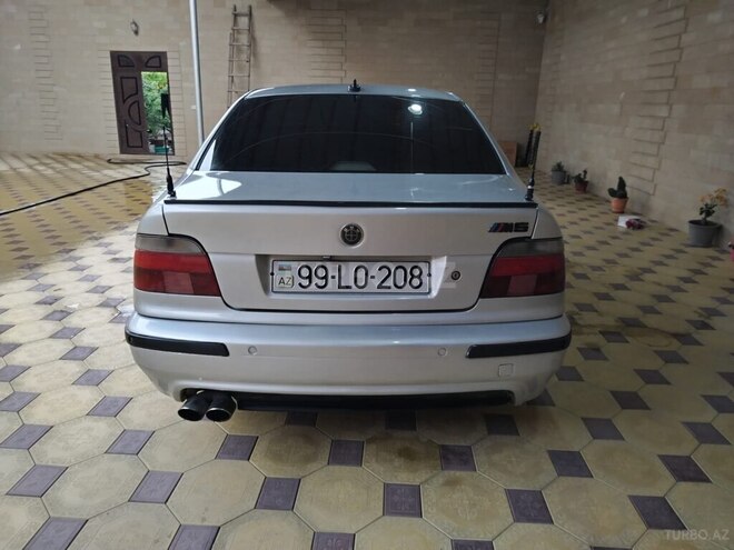 BMW 523-2