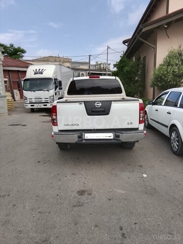 Nissan Navara-5