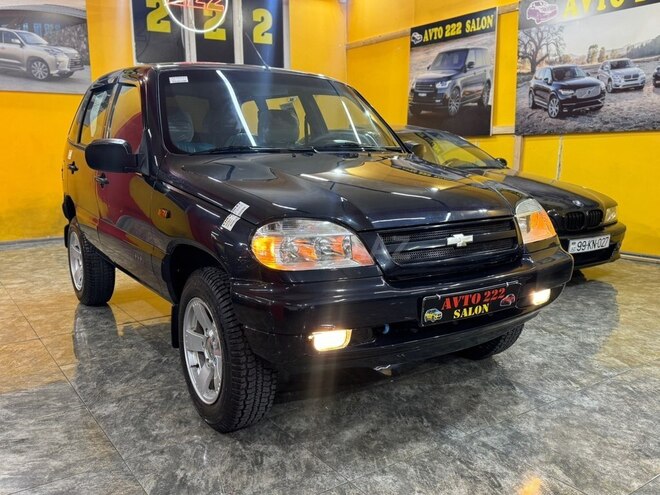Chevrolet Niva-4