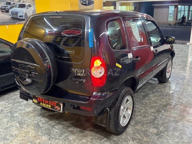 Chevrolet Niva-7