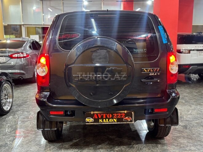 Chevrolet Niva-8