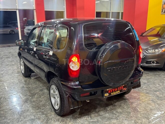 Chevrolet Niva-10