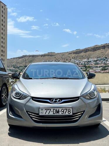 Hyundai Elantra-1