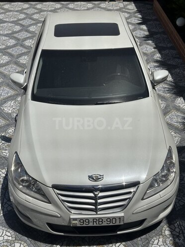 Hyundai Genesis-5