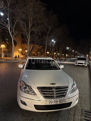 Hyundai Genesis-1