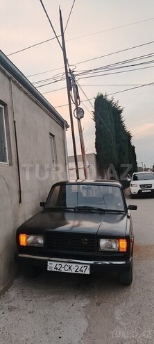 LADA (VAZ) 2107-1