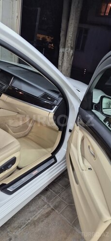 BMW 528-13