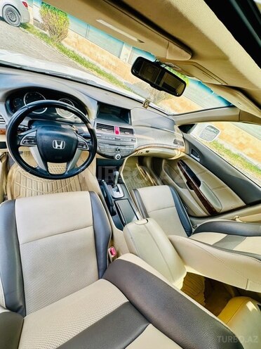 Honda Accord-12
