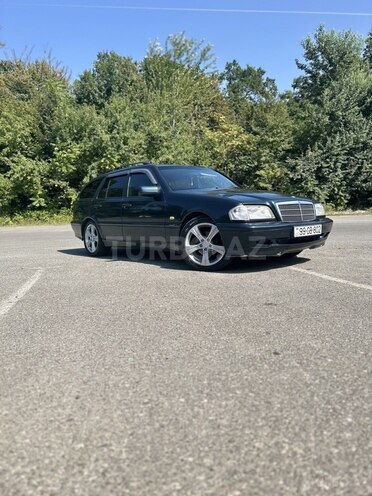 Mercedes C 220-2