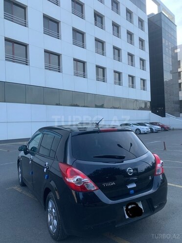 Nissan Tiida-6