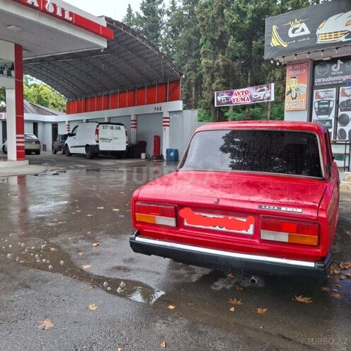 LADA (VAZ) 2107-2