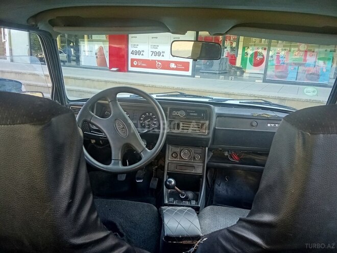 LADA (VAZ) 2107-2
