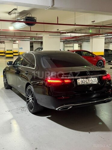 Mercedes E 300 e-3