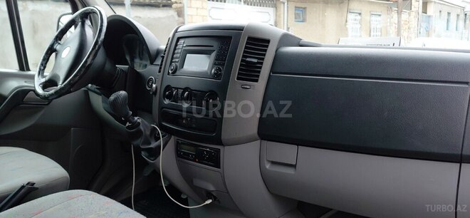 Volkswagen Crafter-5