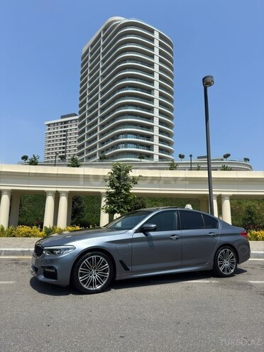 BMW 530e-5