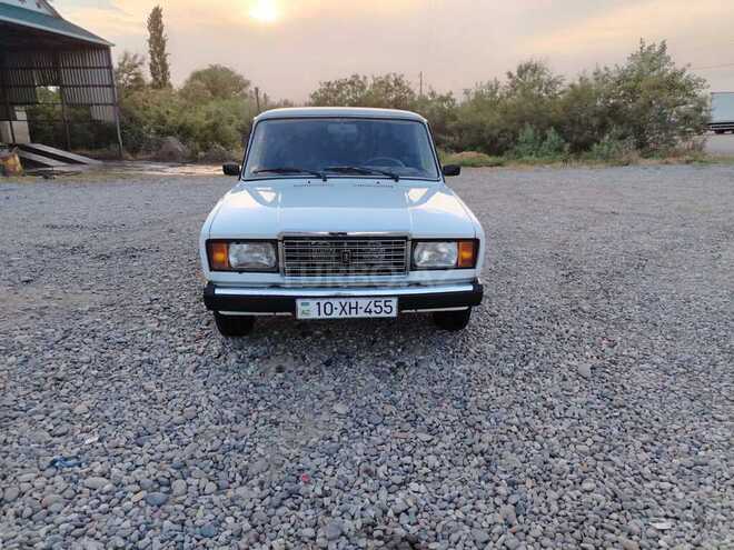 LADA (VAZ) 2107-1