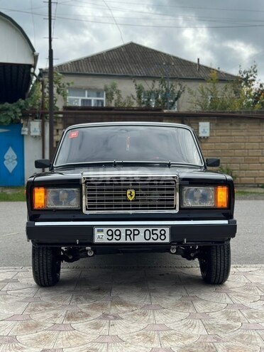 LADA (VAZ) 2107-1