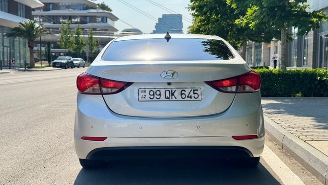 Hyundai Avante-2