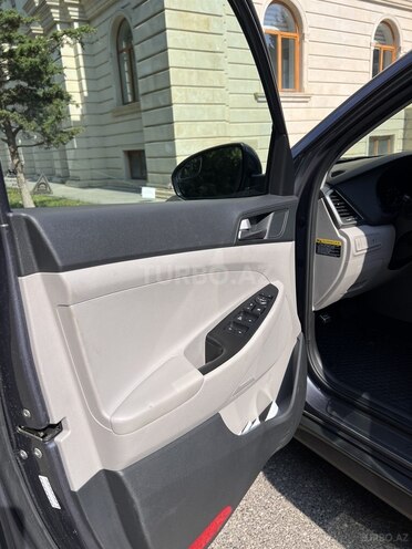 Hyundai Tucson-9