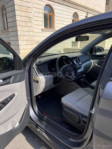 Hyundai Tucson-10