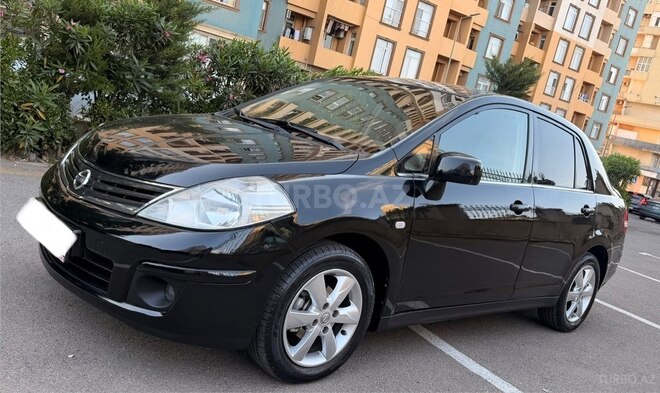 Nissan Tiida-19