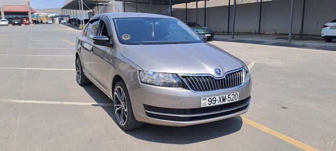 Skoda Rapid-8