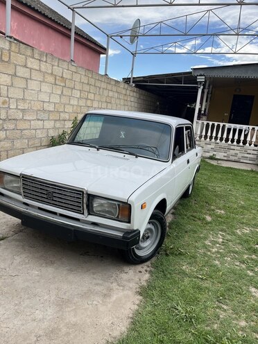 LADA (VAZ) 2107-1
