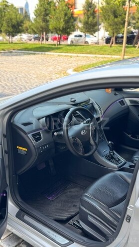 Hyundai Avante-19