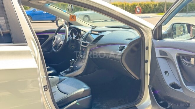 Hyundai Avante-20