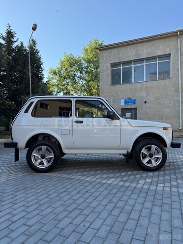 LADA (VAZ) Niva-5