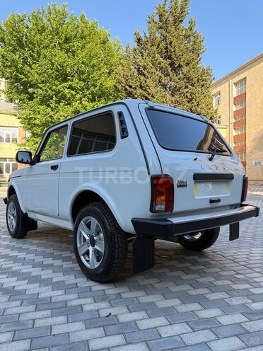 LADA (VAZ) Niva-6