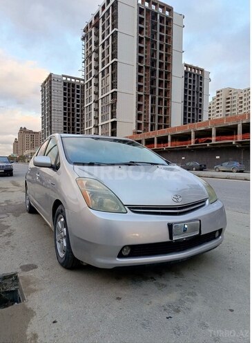 Toyota Prius-1