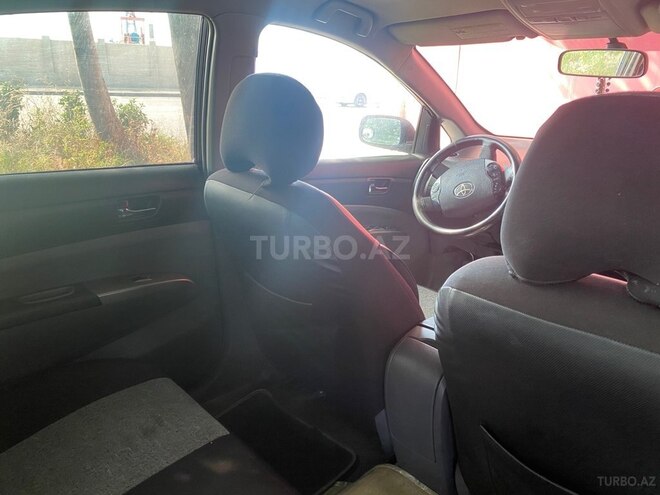 Toyota Prius-5