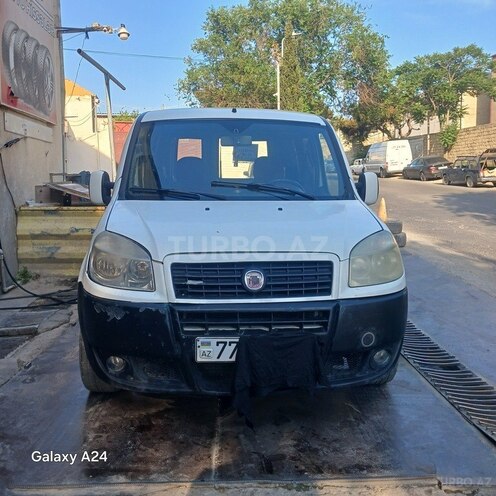 Fiat Doblo-1