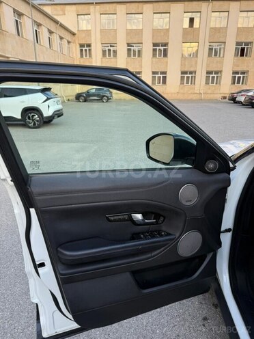 Land Rover RR Evoque-8